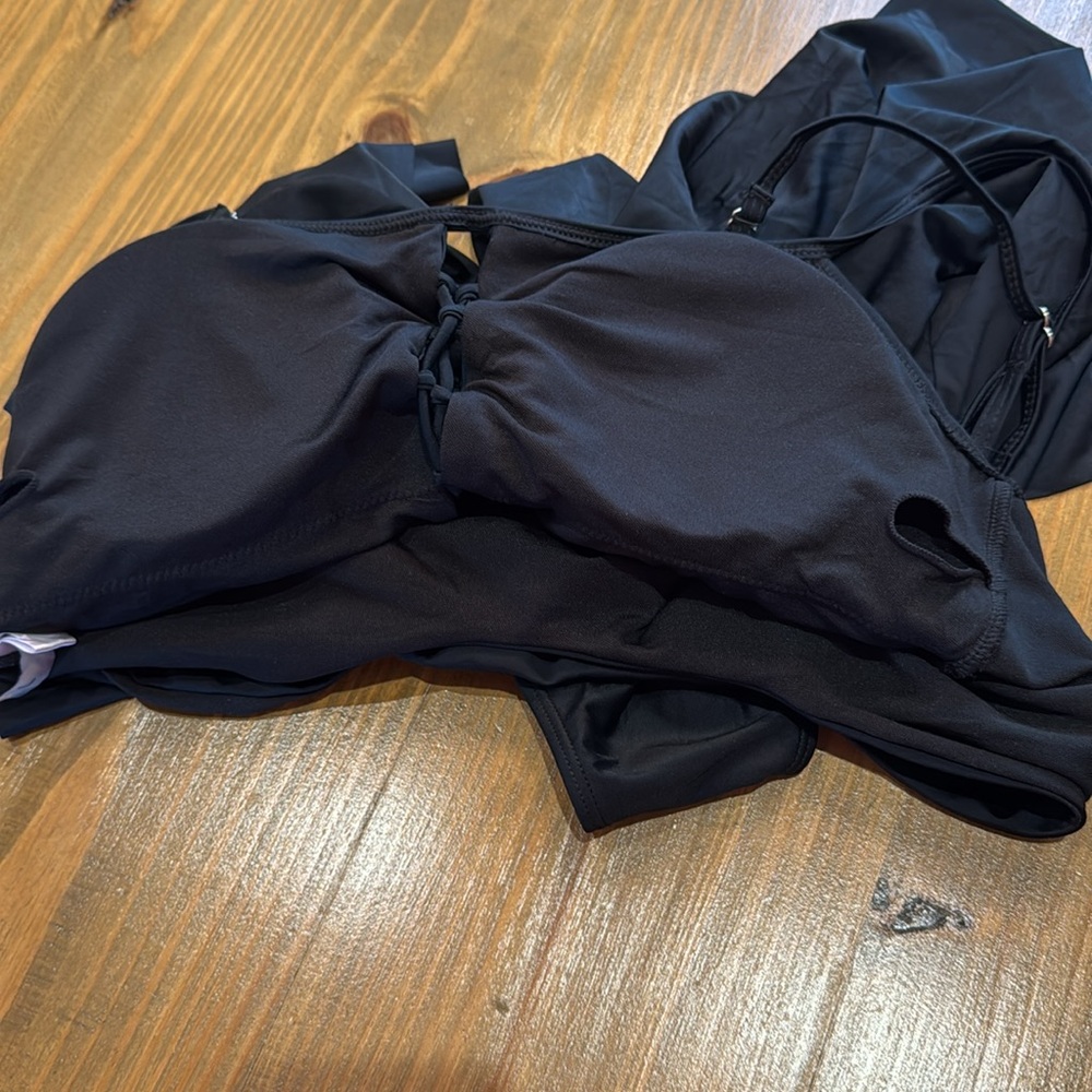 Solid Black Off-Shoulder ruffled Swimsuit removable straps NWOT - Picture 11 of 11